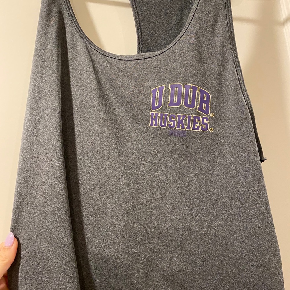 UDUB athletic top